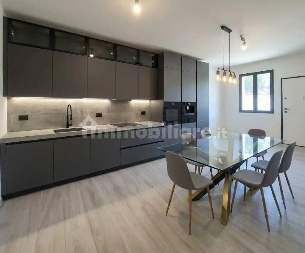 Appartamento in vendita a Bologna