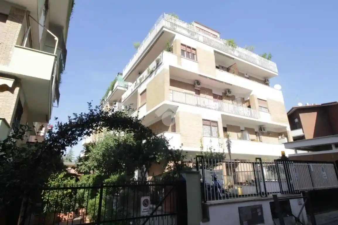 Appartamento in vendita a Roma