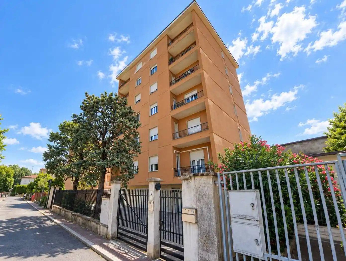 Appartamento in vendita a Vedano al Lambro