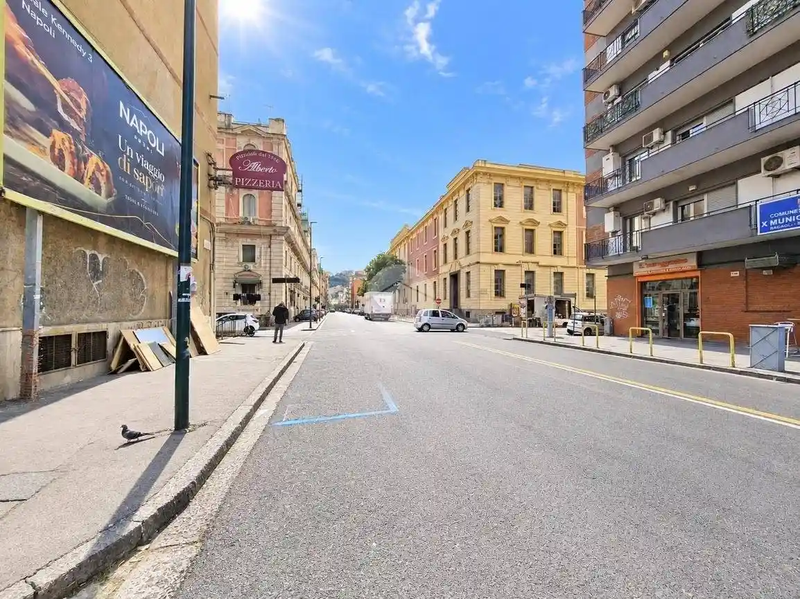 Appartamento in vendita a Napoli