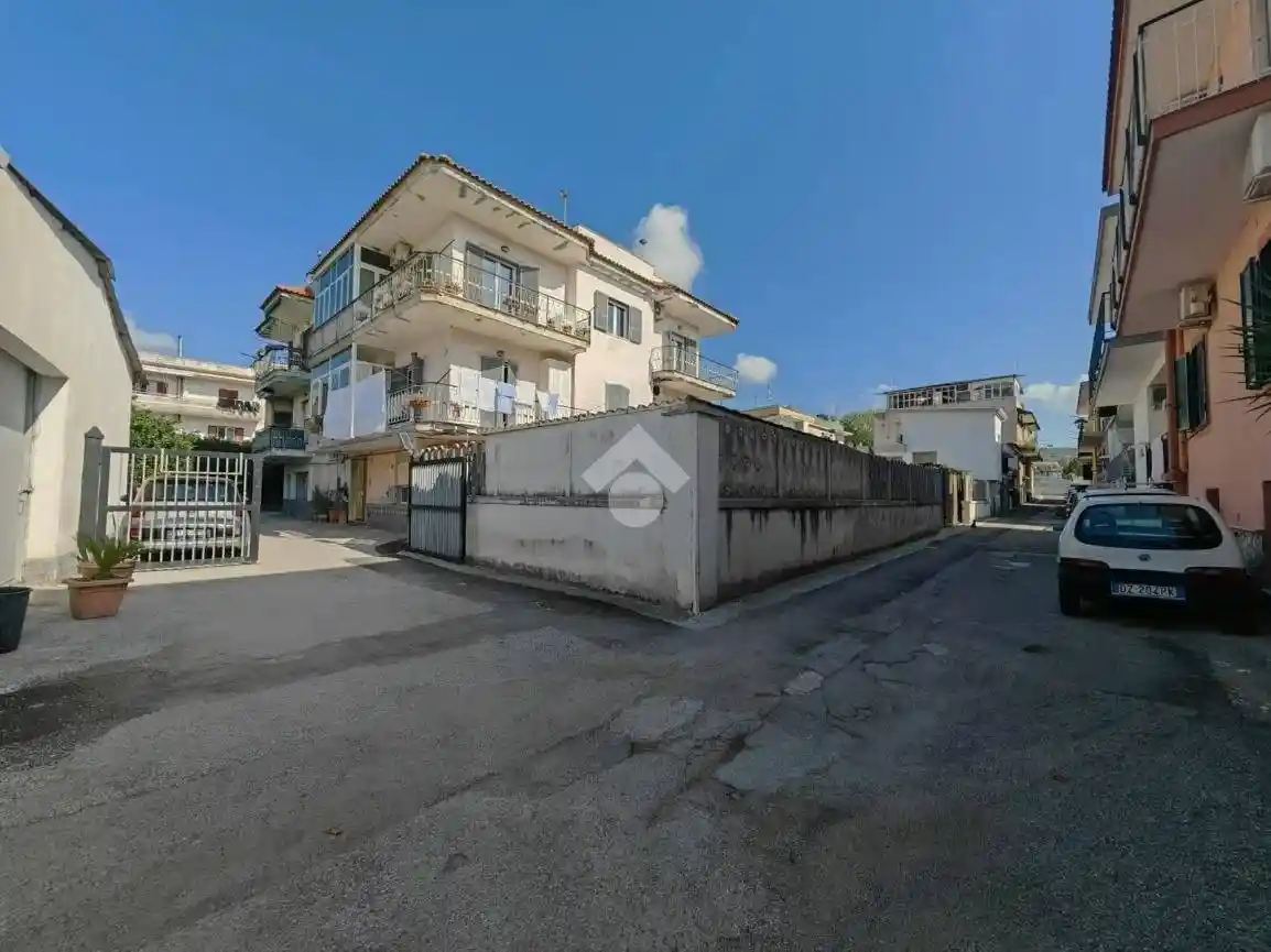 Appartamento in vendita a Pozzuoli