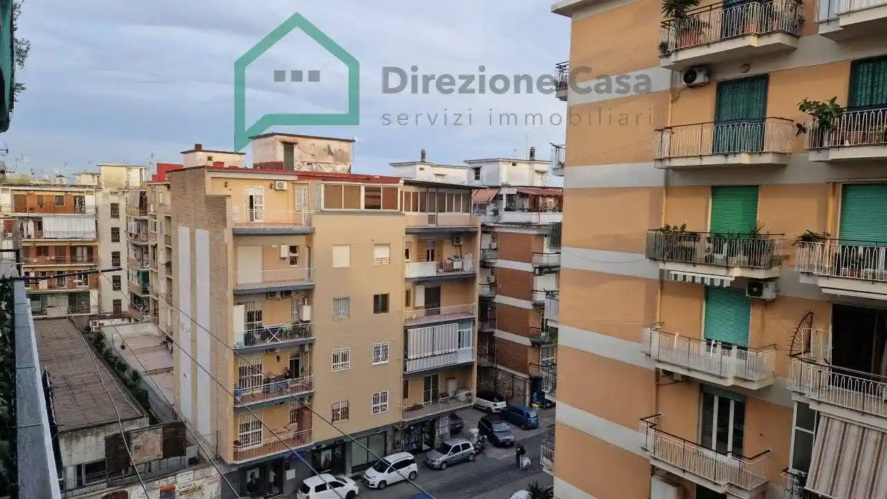 Appartamento in vendita a Napoli