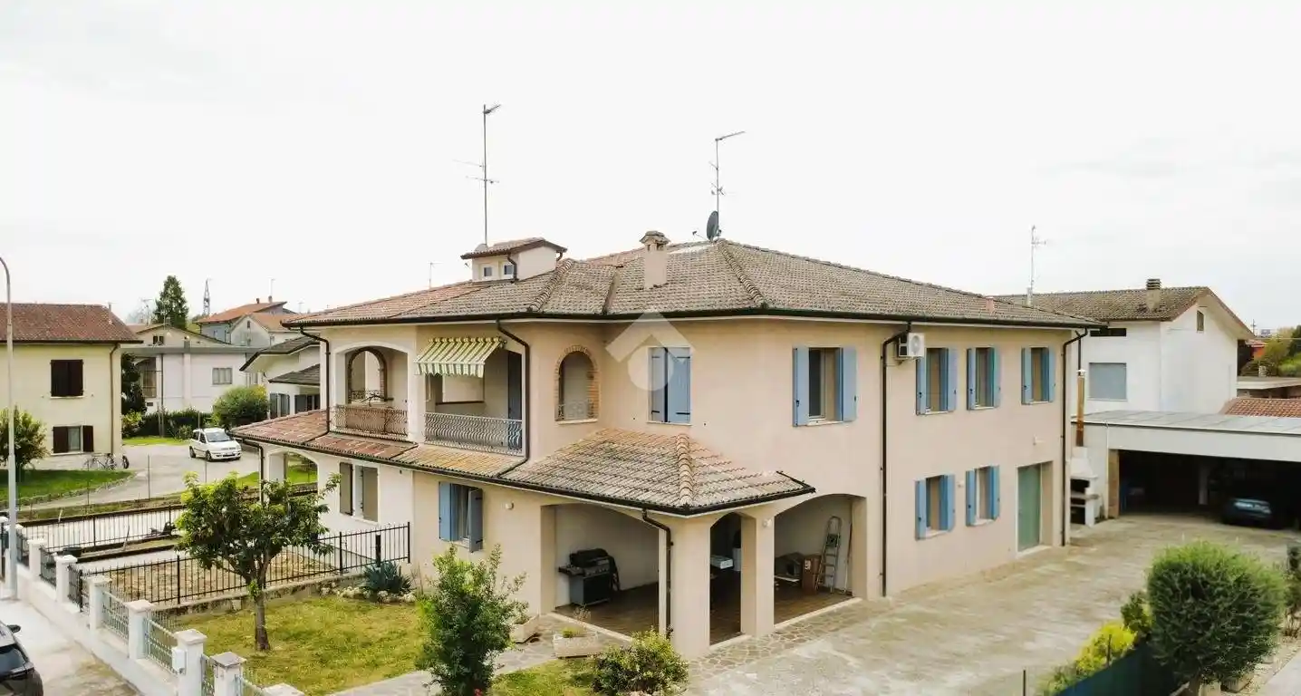 Villa in vendita a Bagnolo San Vito