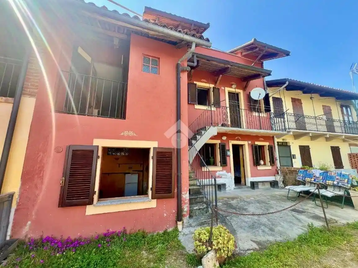 Casa indipendente in vendita a Aramengo