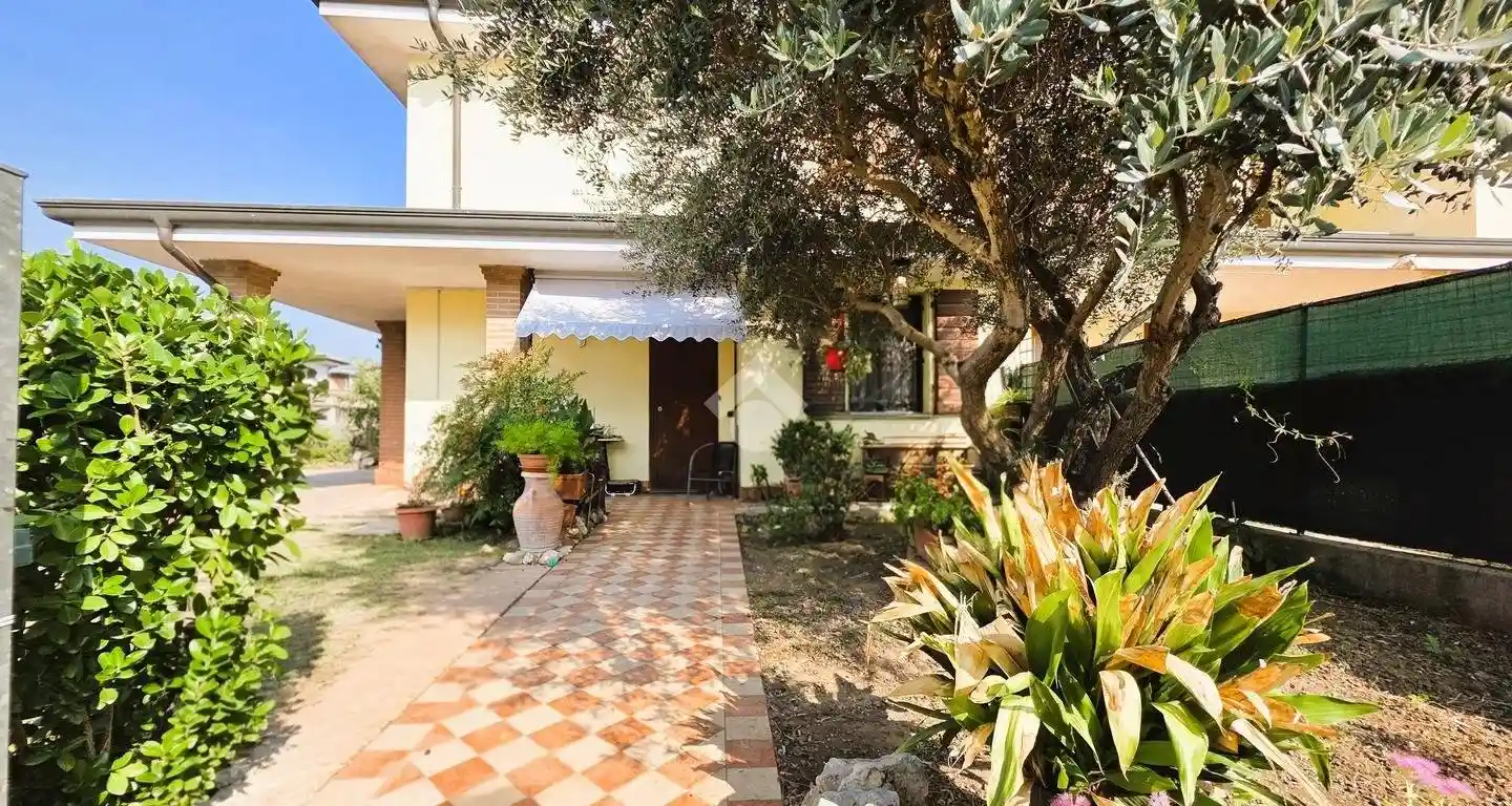 Villa in vendita a Bagnolo San Vito