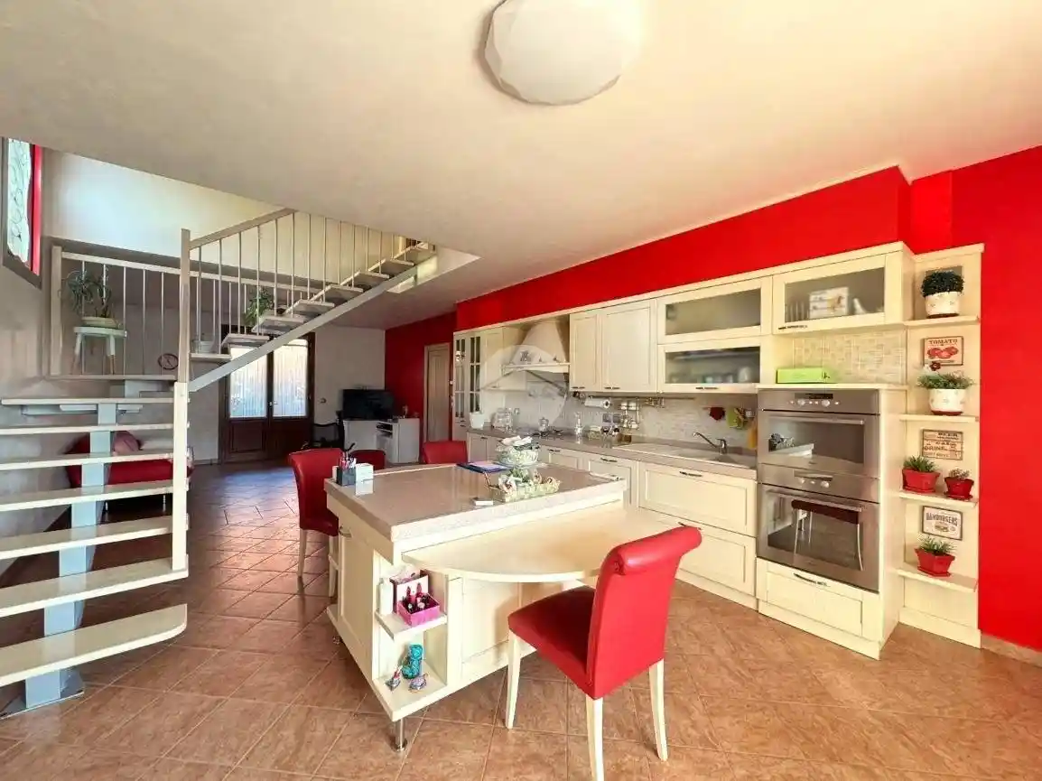 Villa in vendita a Curtatone