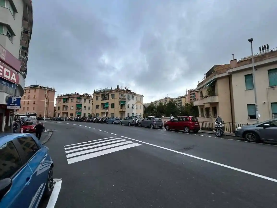 Appartamento in vendita a Genova