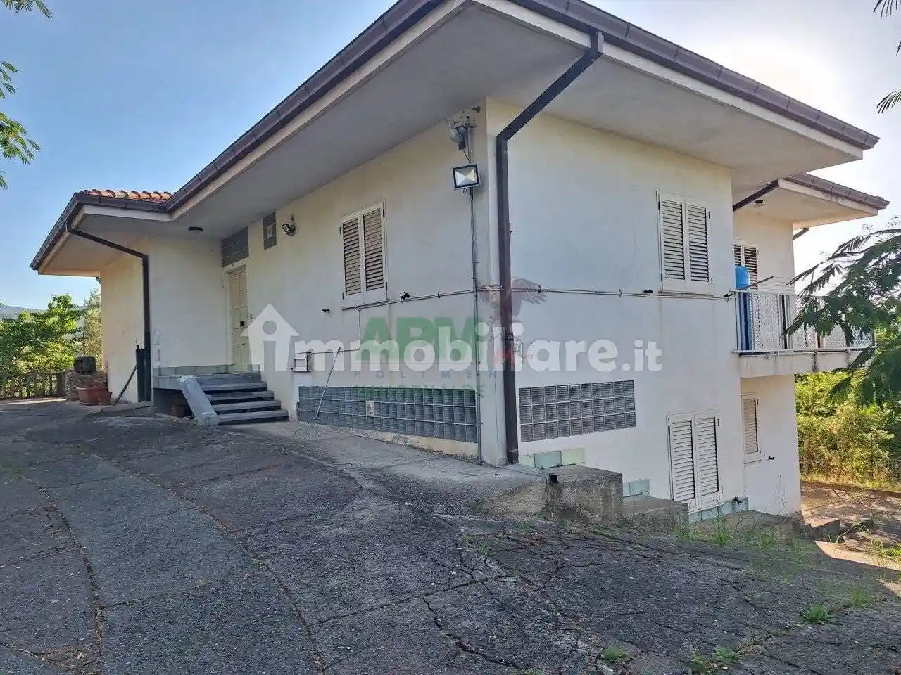 Villa in vendita a Cosenza