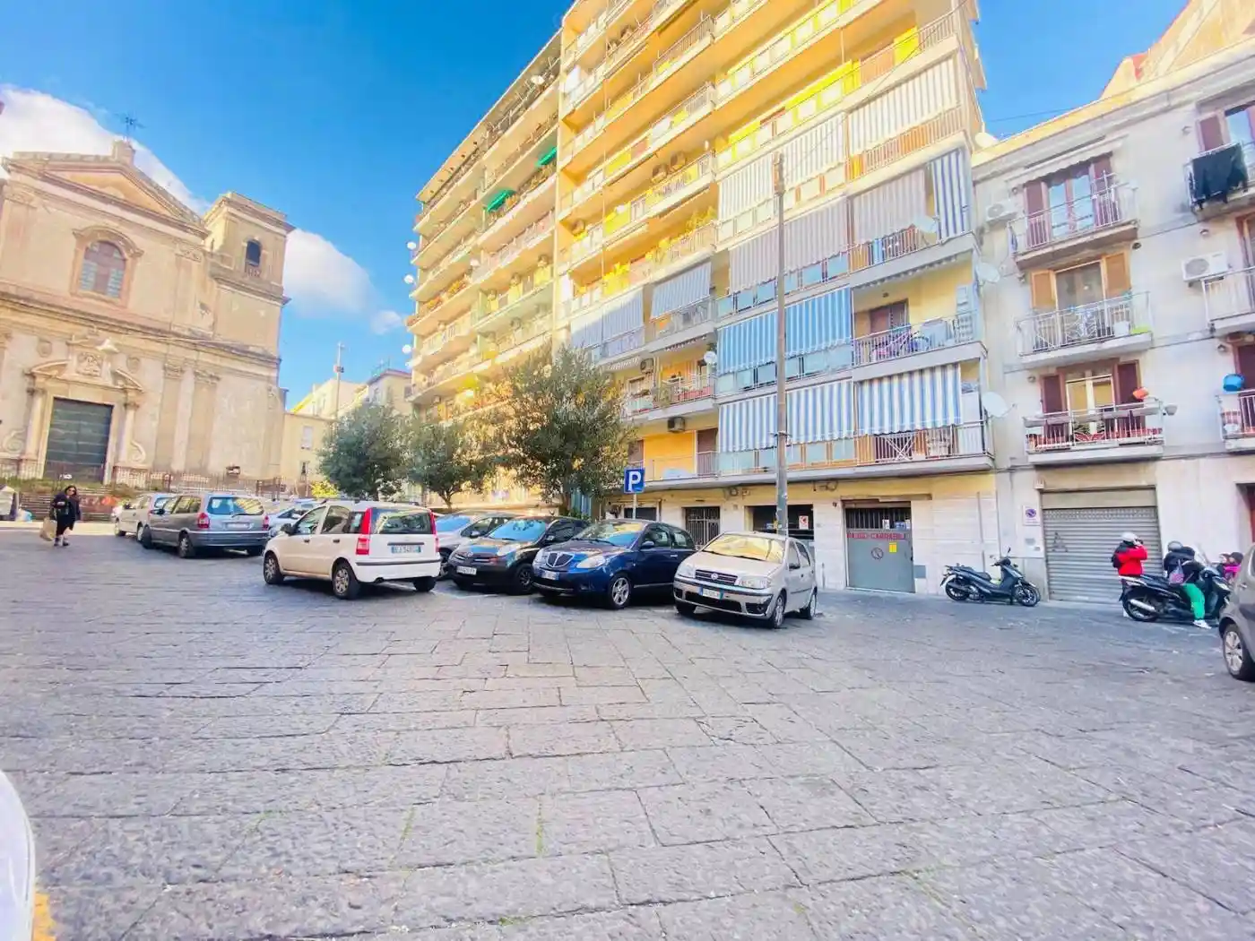 Appartamento in vendita a Napoli