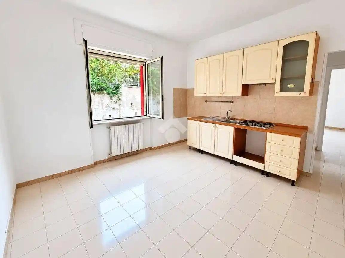 Appartamento in affitto a Napoli