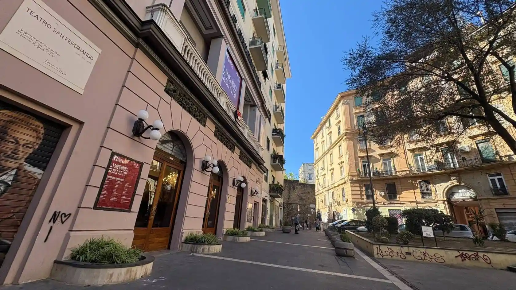 Appartamento in vendita a Napoli