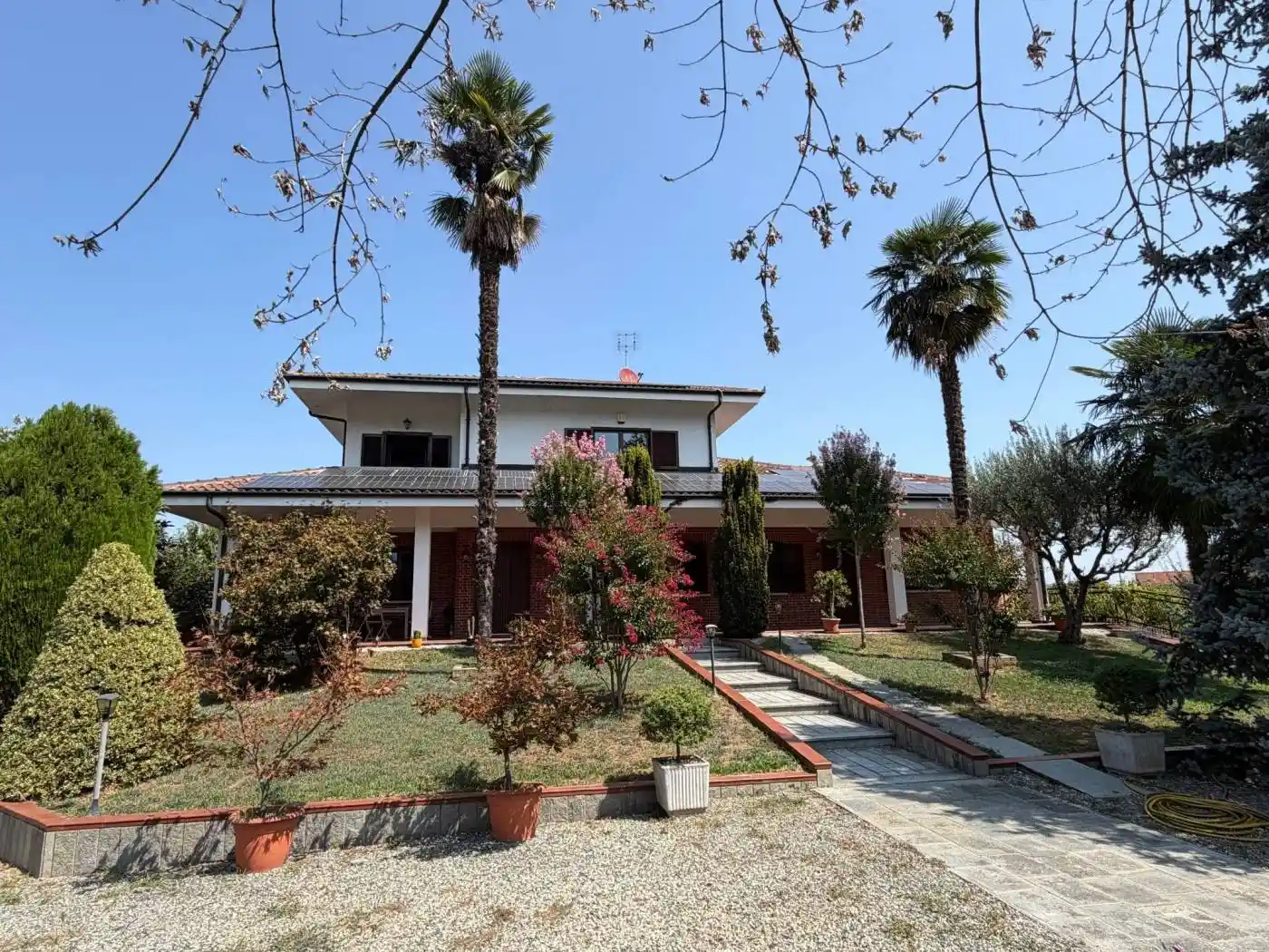 Villa in vendita a Revello
