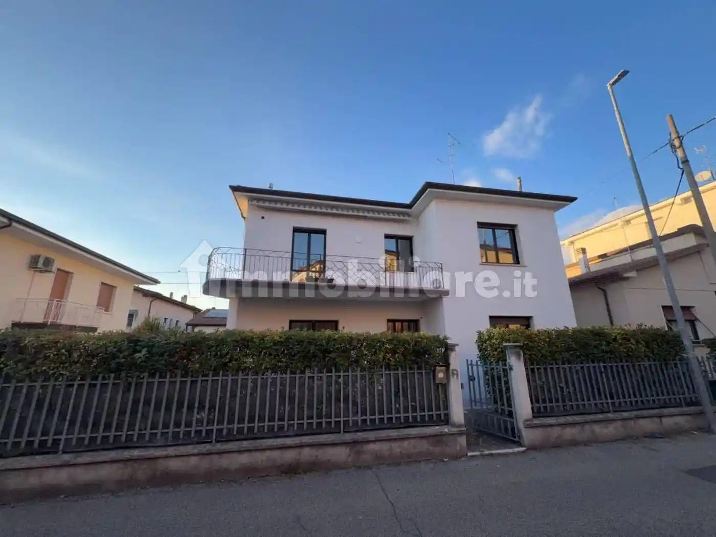 Villa in vendita a San Giovanni Lupatoto