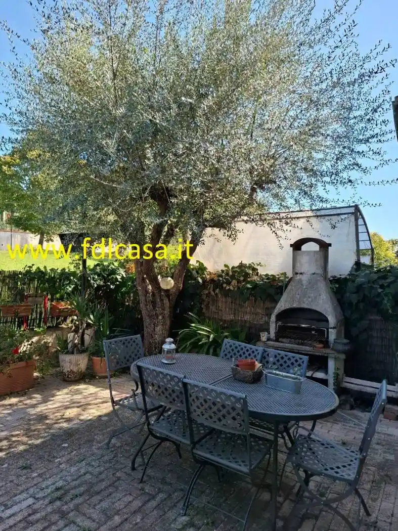 Casa indipendente in vendita a Montopoli in Val d'Arno