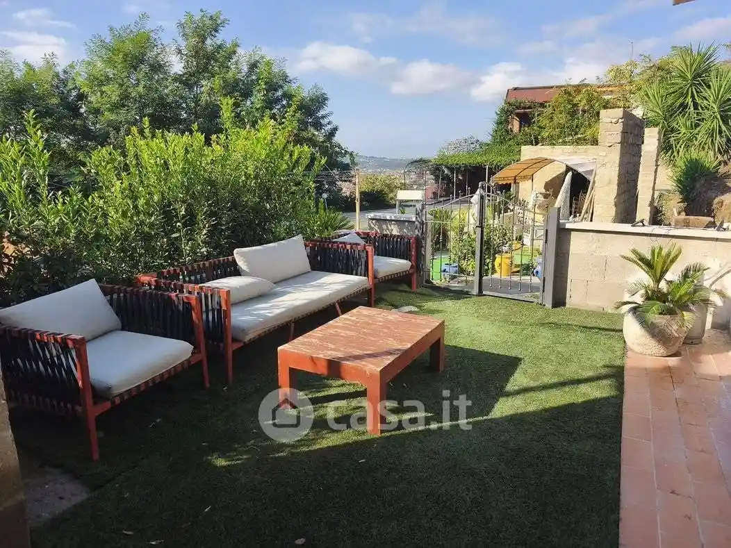 Appartamento in affitto a Quarto
