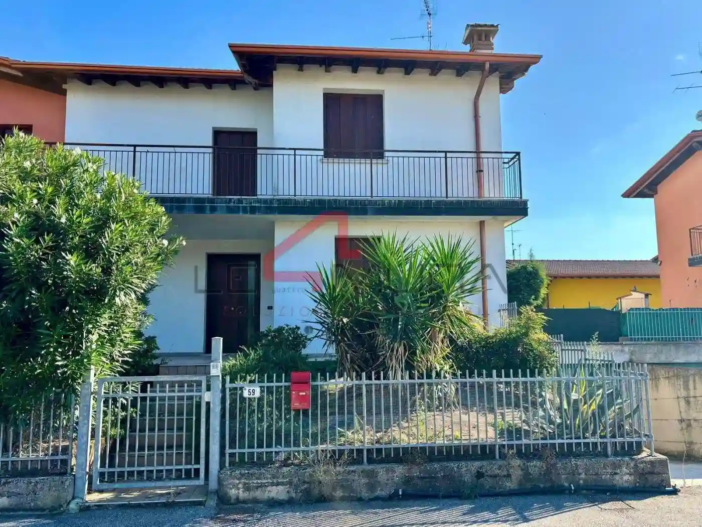 Villa - foto 2