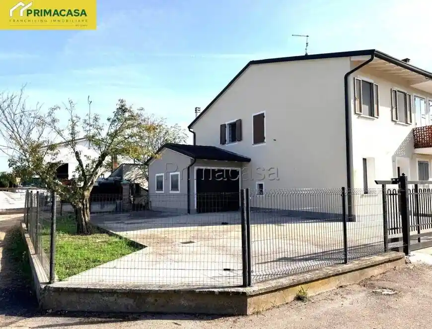 Villetta a schiera in vendita a Roveredo di Guà