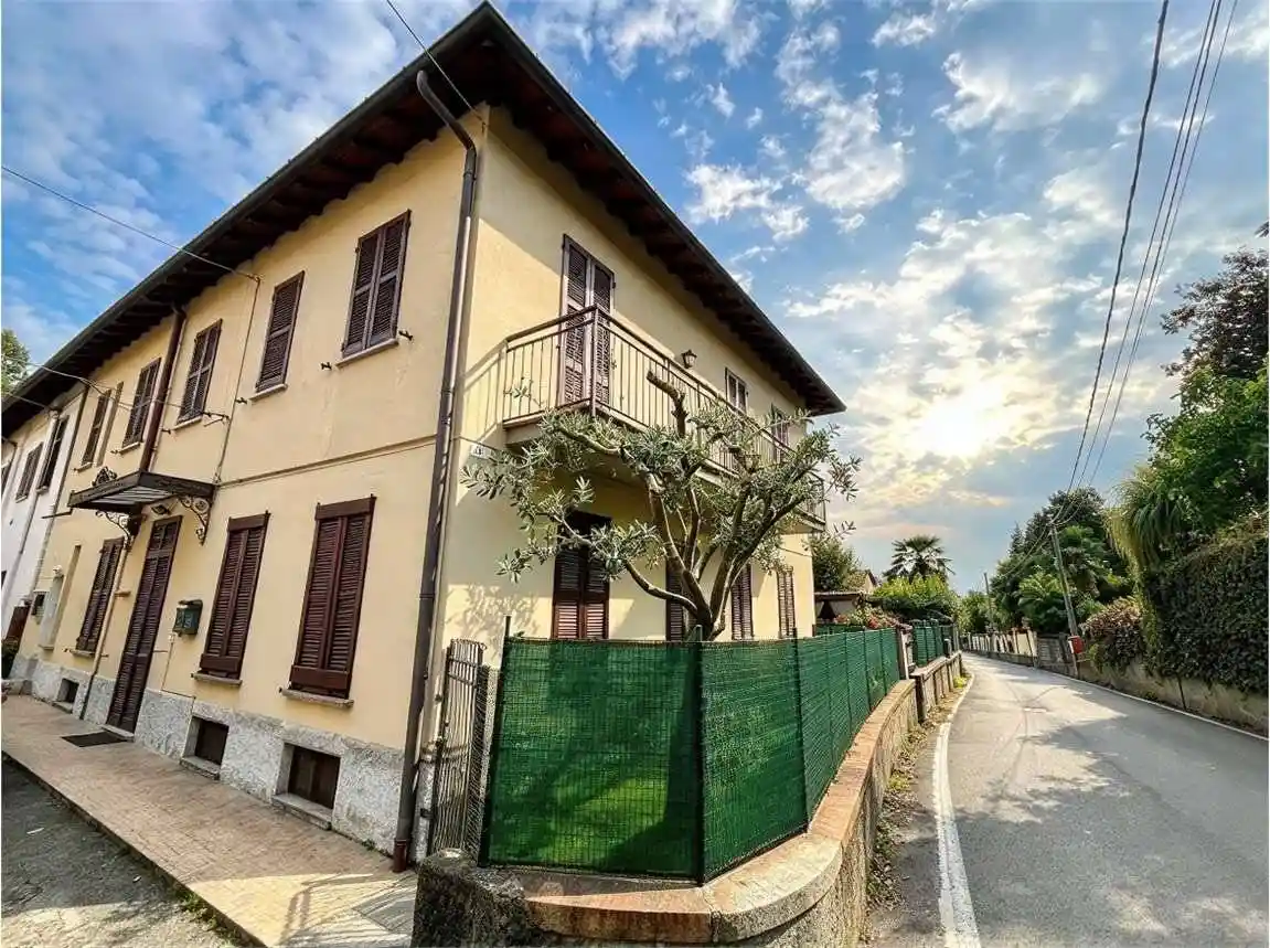 Appartamento in vendita a Golasecca