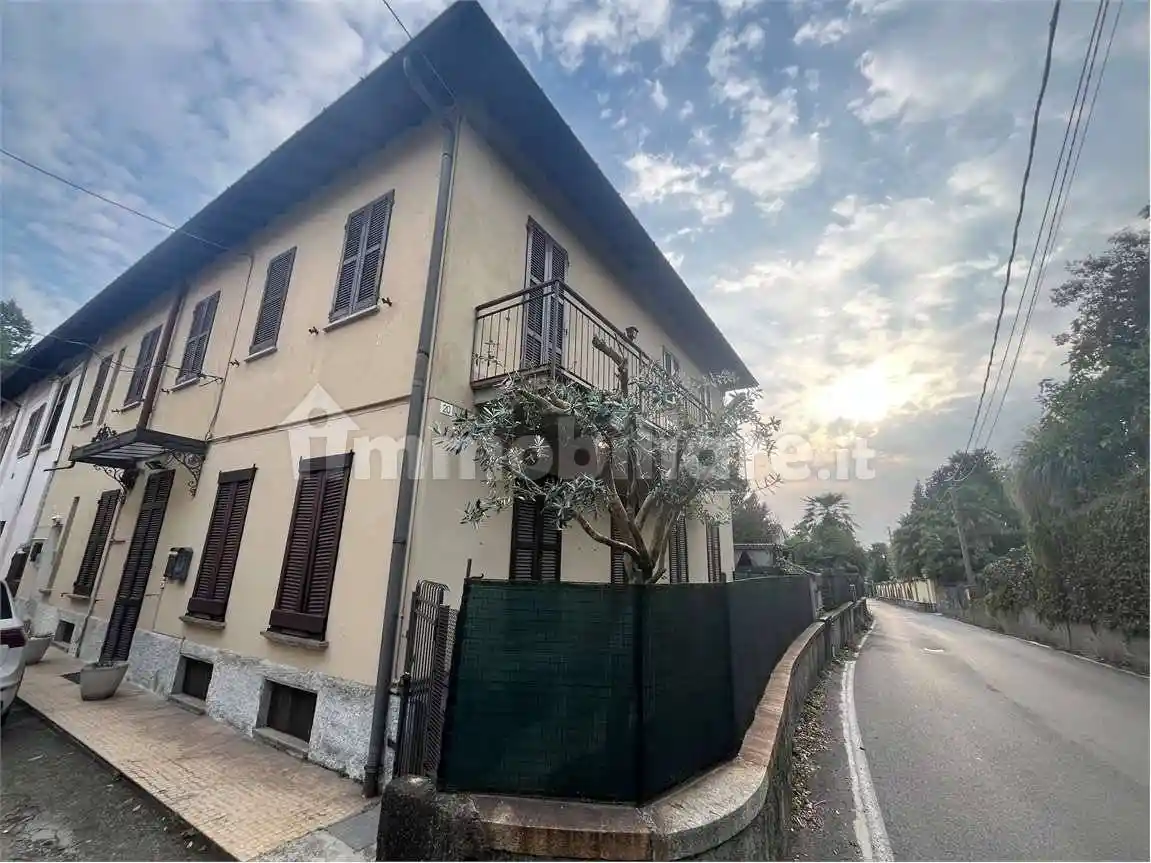 Casa indipendente in vendita a Golasecca