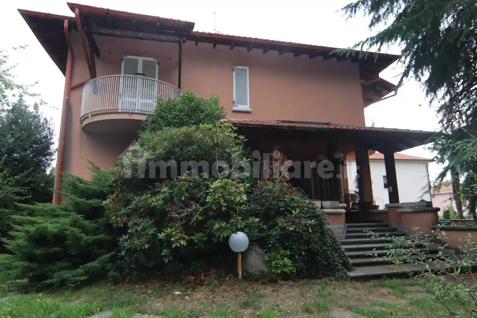 Villa in vendita a Lurate Caccivio