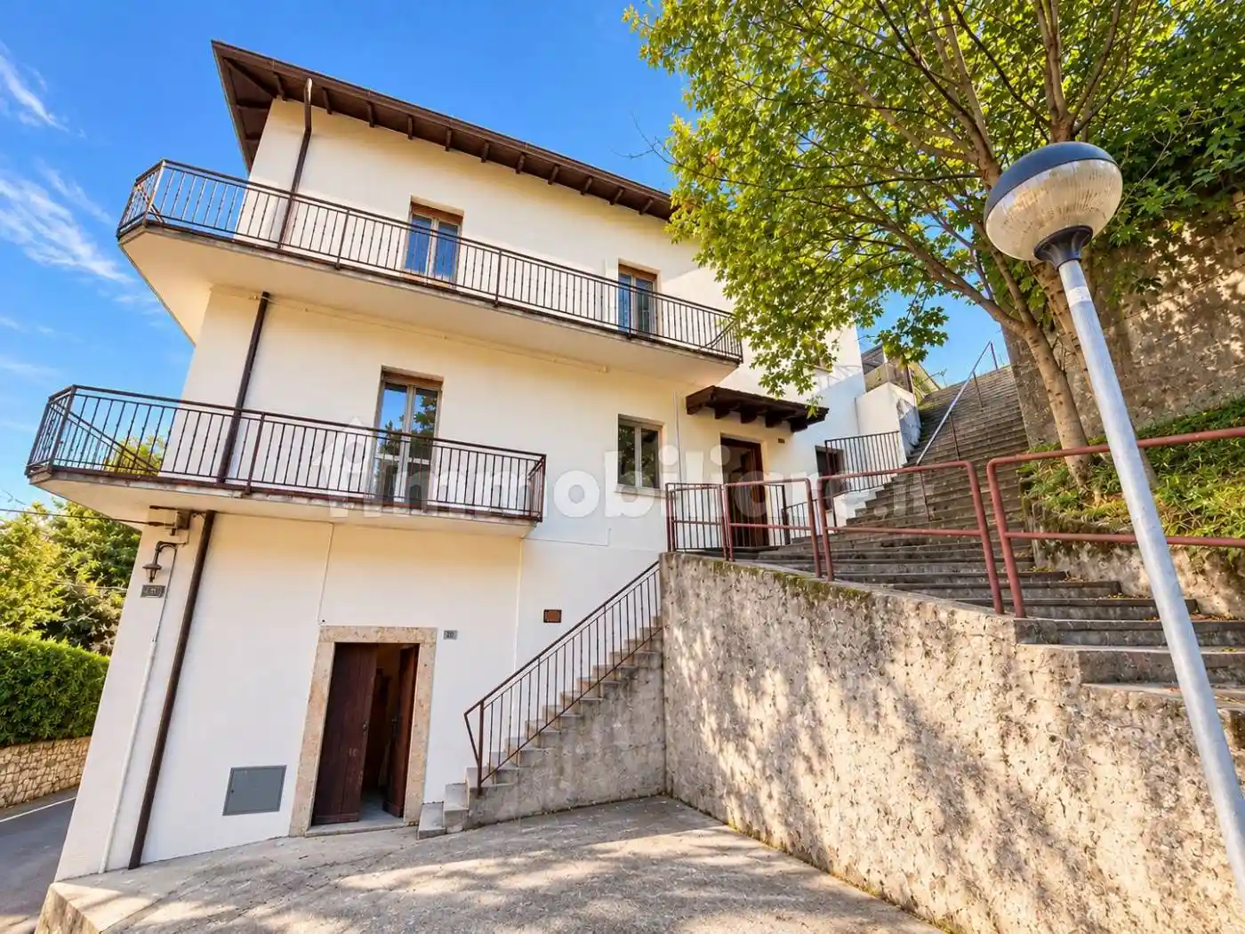 Villa in vendita a Civate