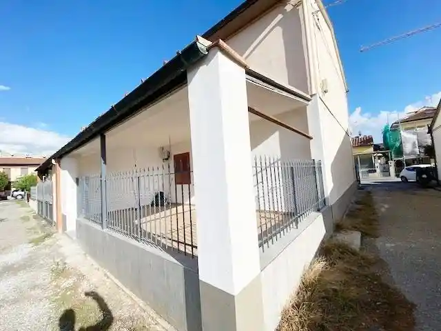 Casa indipendente in vendita a Scandicci