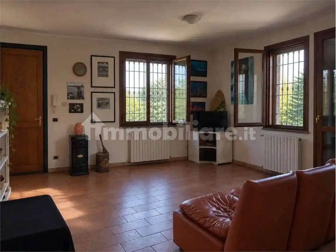 Casa indipendente in vendita a Albinea