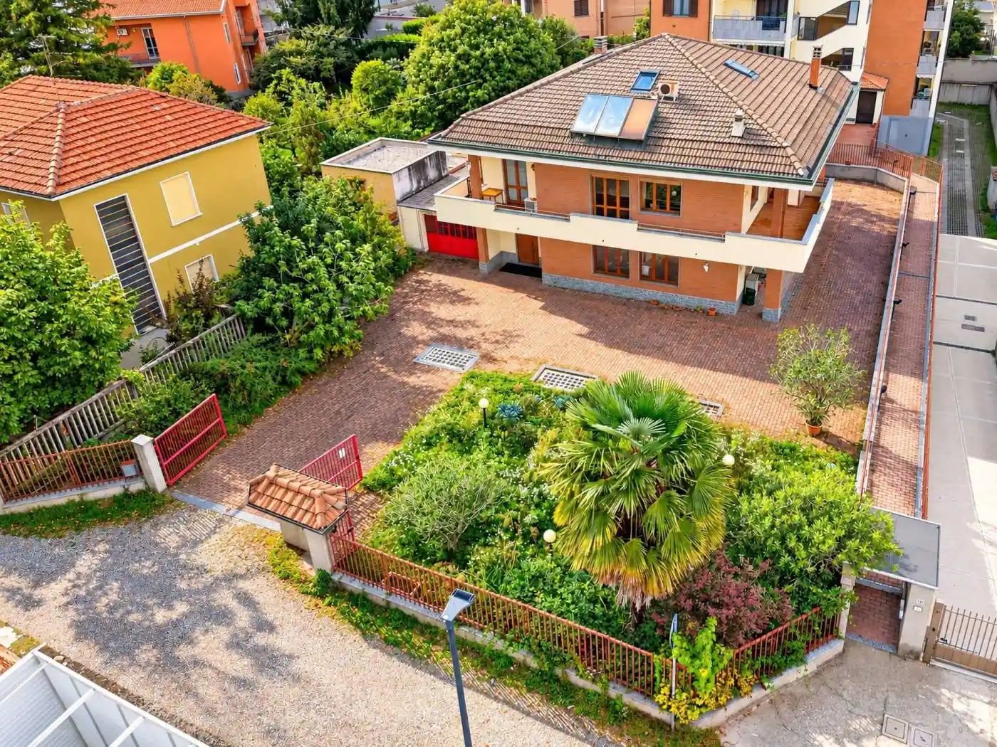 Villa in vendita a Limbiate