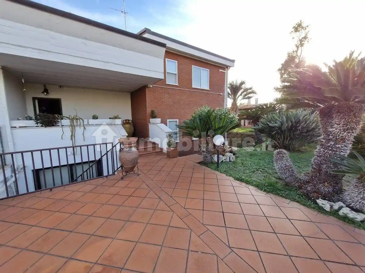 Villetta a schiera in vendita a Latina