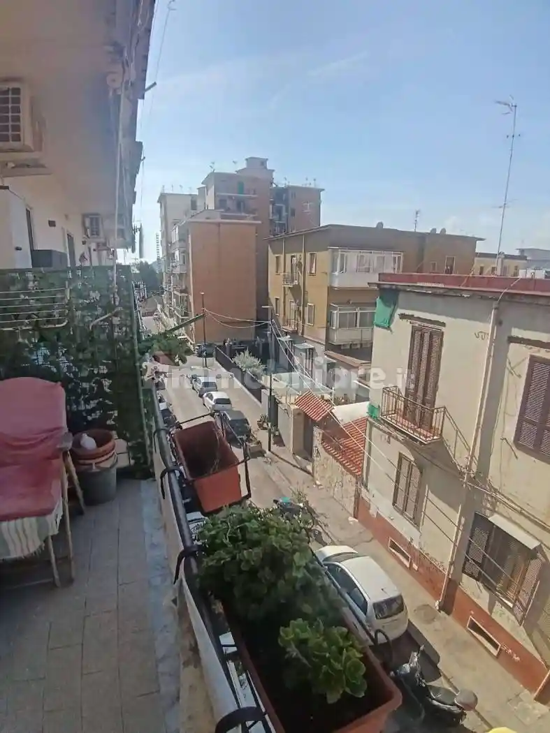Appartamento in vendita a Napoli