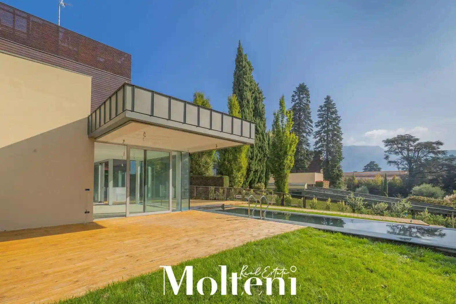 Villa in vendita a Malgrate