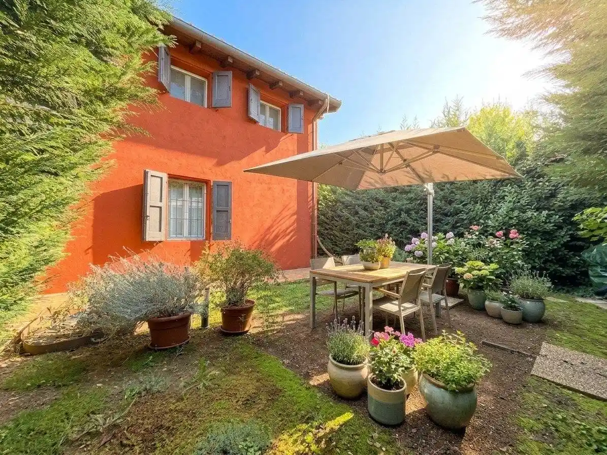 Villa in vendita a Modena