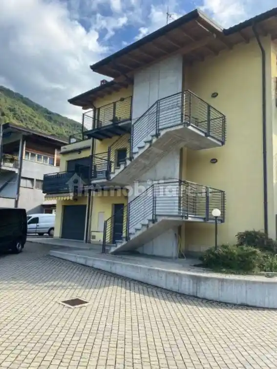 Appartamento in affitto a Porlezza