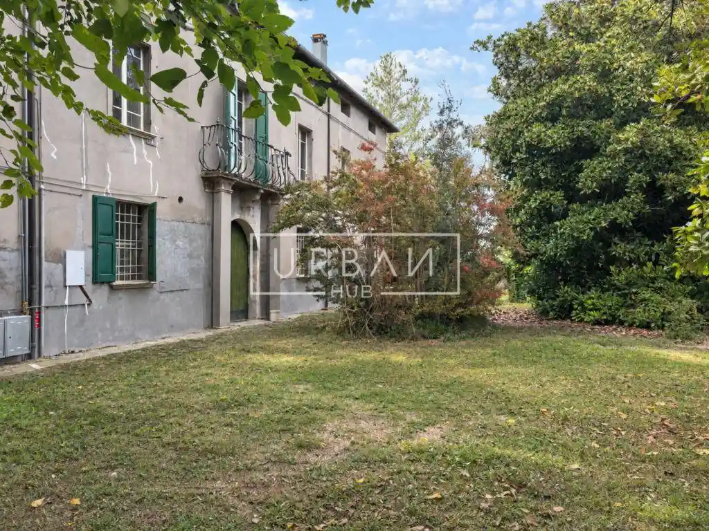 Casa indipendente in vendita a Forlì