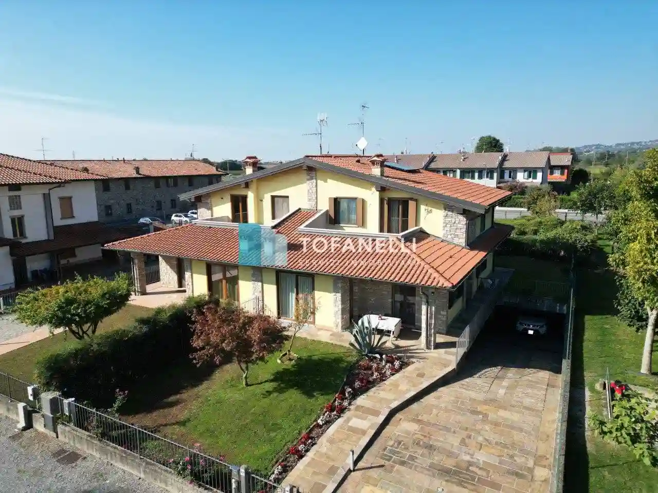 Villa - foto 2