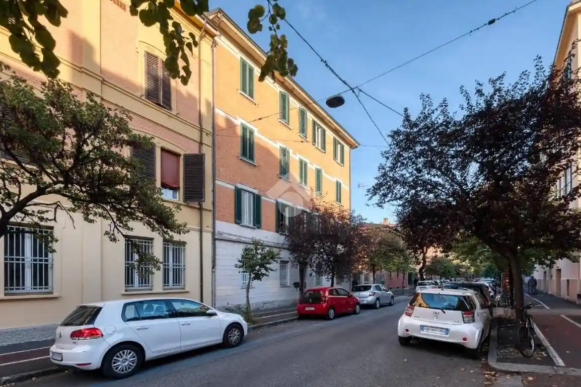 Appartamento in vendita a Bologna