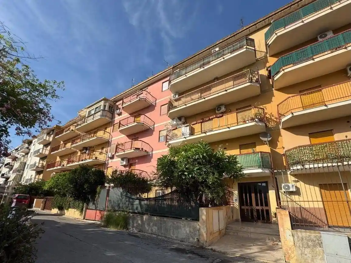 Appartamento in vendita a Palermo