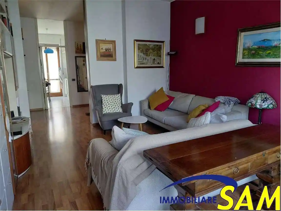 Appartamento in vendita a Corsico