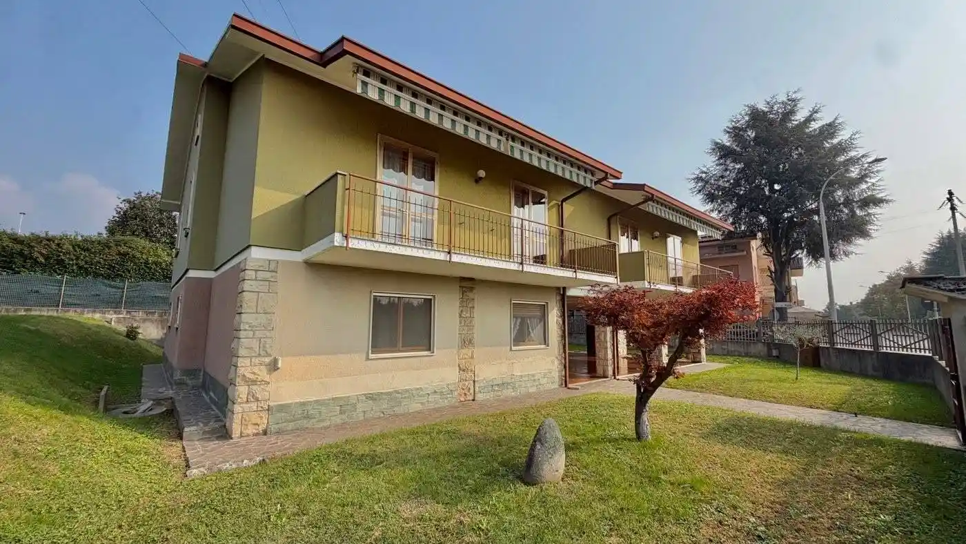 Villa in vendita a Calusco d'Adda