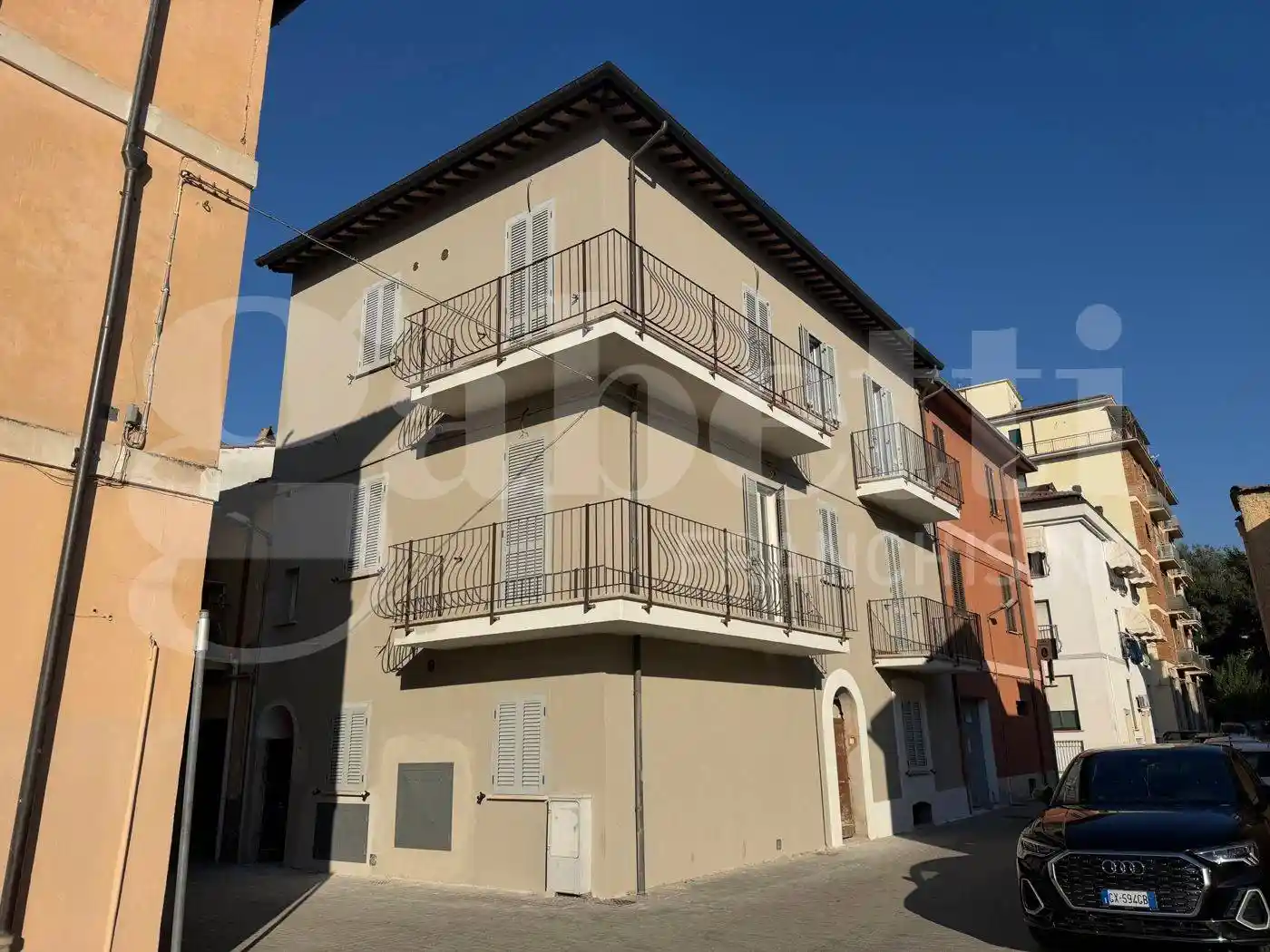 Palazzo - Edificio in vendita a Terni