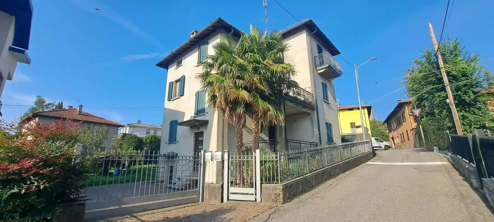 Villa in vendita a Clivio