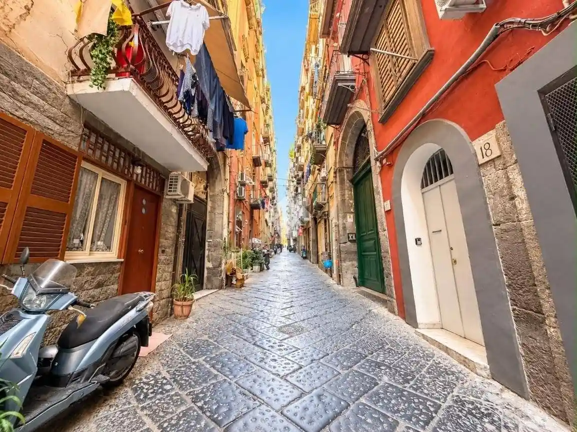 Appartamento in vendita a Napoli