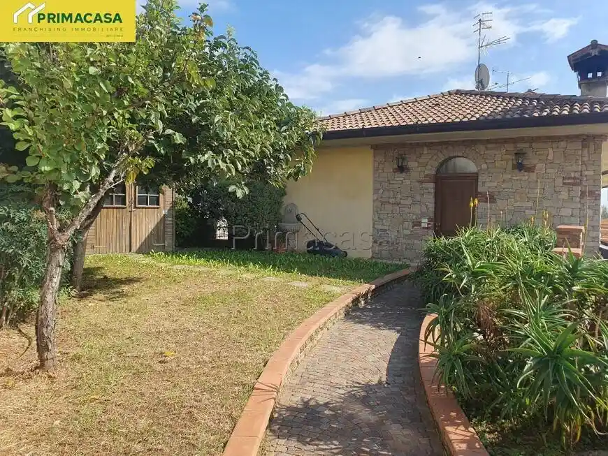 Appartamento in affitto a Serle