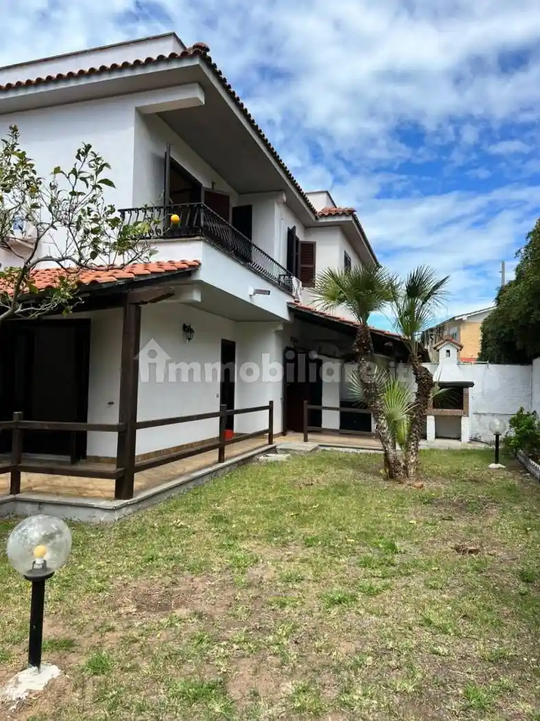 Villa in vendita a Anzio