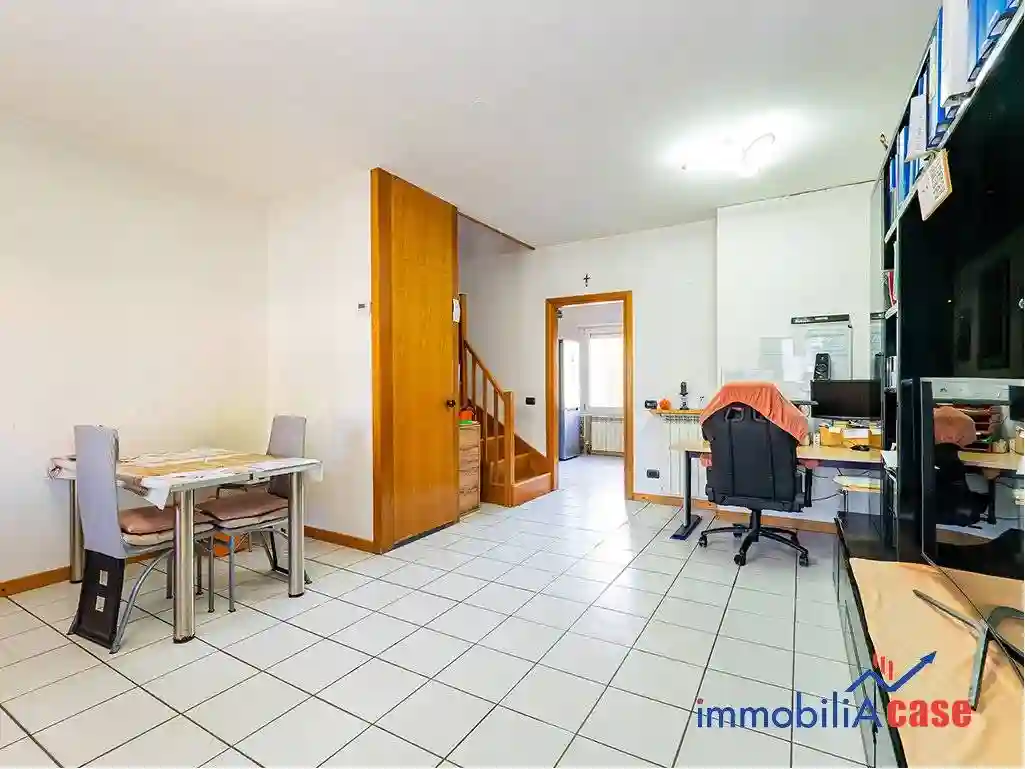 Villetta a schiera - foto 2