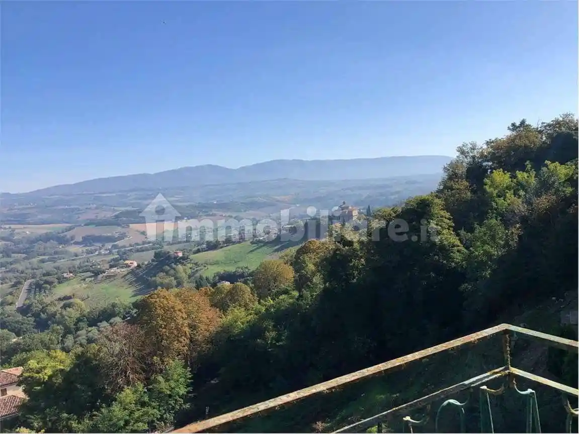 Appartamento in vendita a Todi