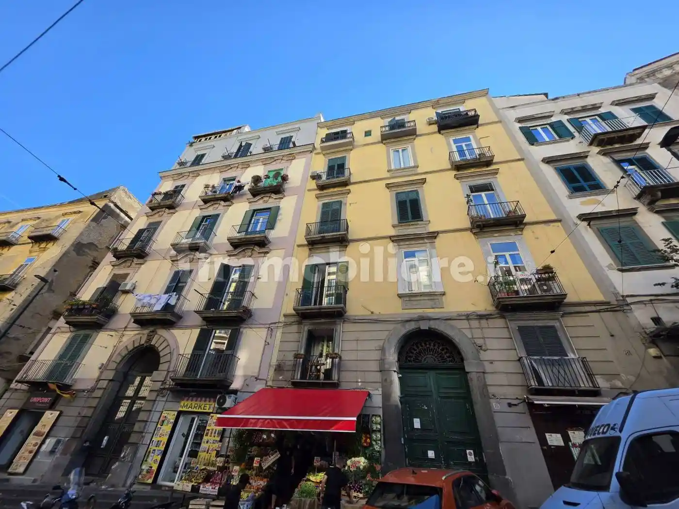 Appartamento in vendita a Napoli