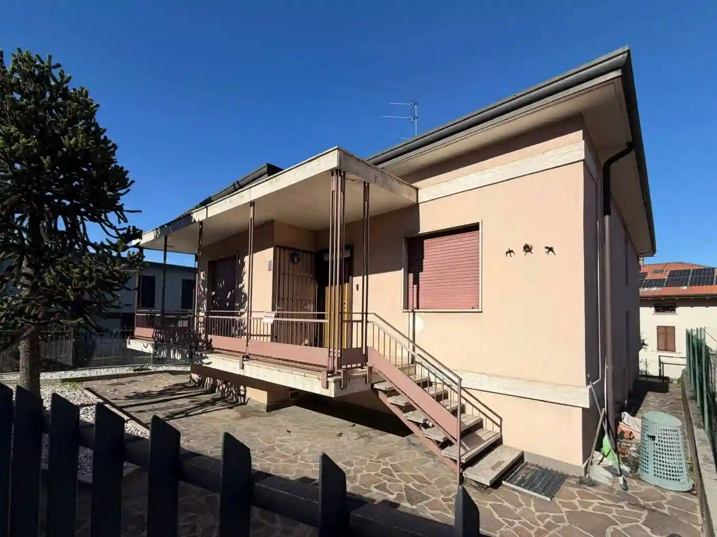 Villa - foto 2