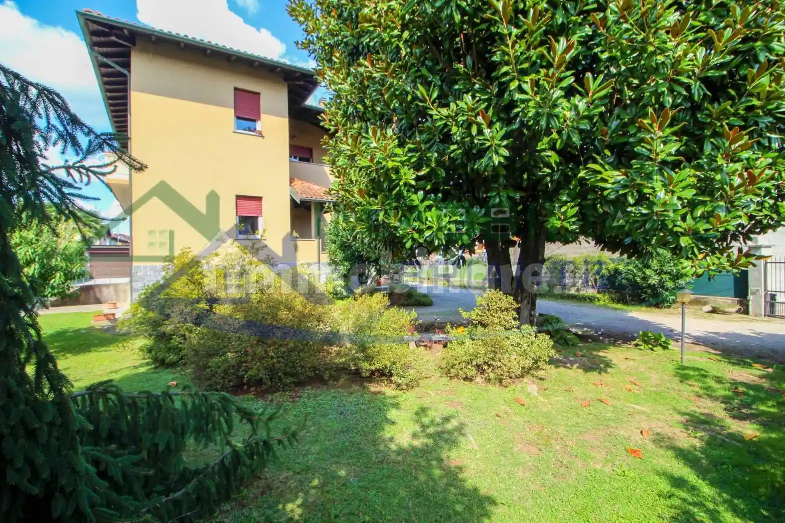 Villa in vendita a Somma Lombardo