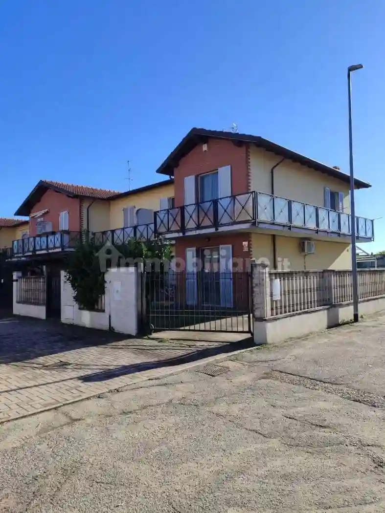 Villetta a schiera - foto 2